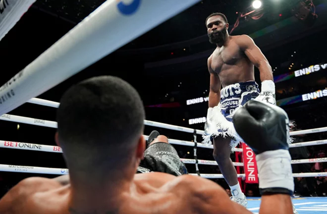 Jaron Ennis, Uisma Lima’yı ilk rauntta nakavt etti – Yeni WBA geçici dünya şampiyonu!